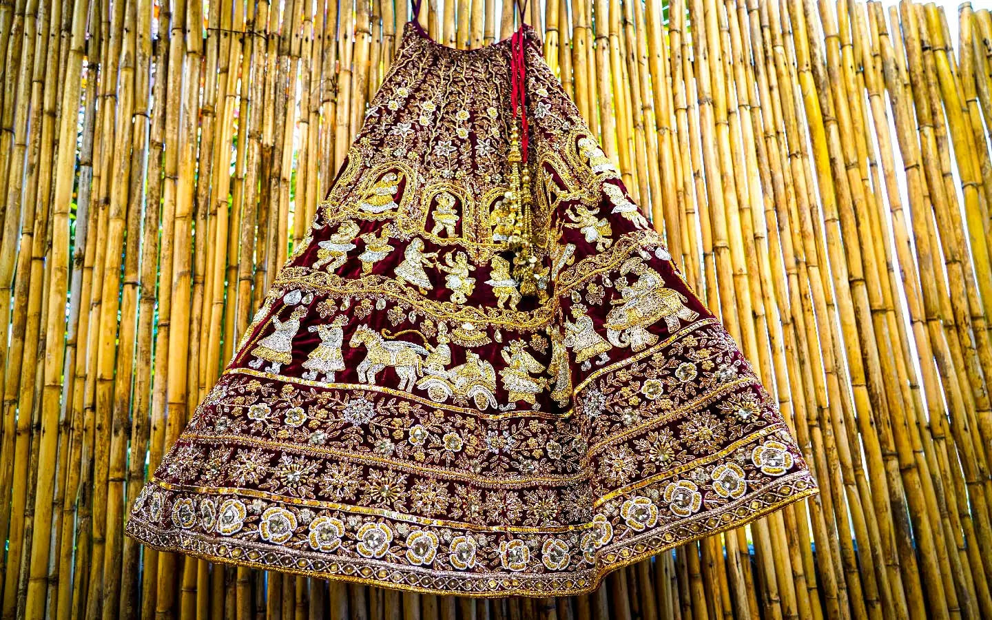Why Customized Ethnic Wedding Outfits Are Trending in Surat – Vastrangam’s Guide