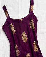 Sleeveless Foil Leaf Print Rayon Daily Wear Kurti