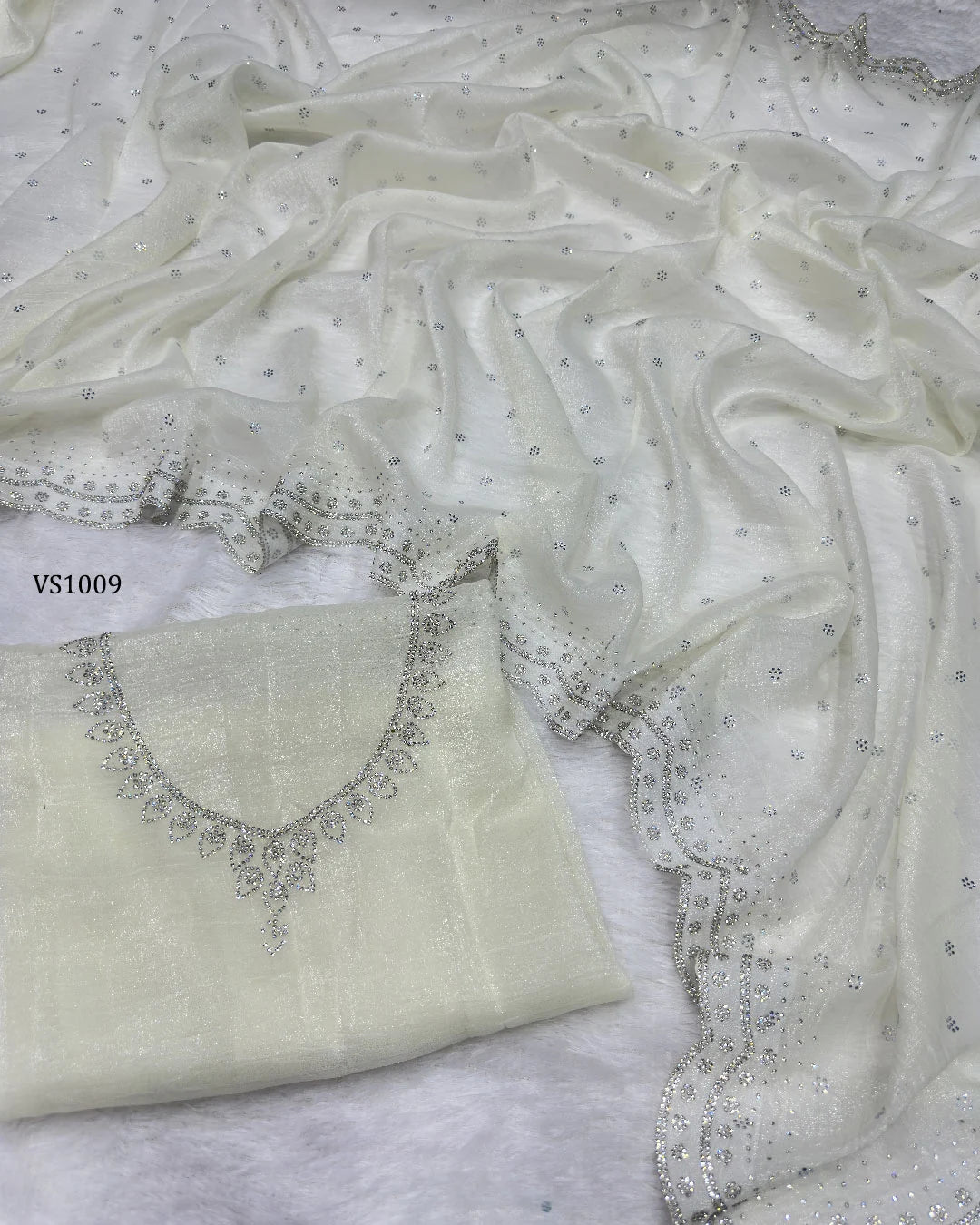 Pearl White Crunchy Saree with Scalloped Zarkhan Saree