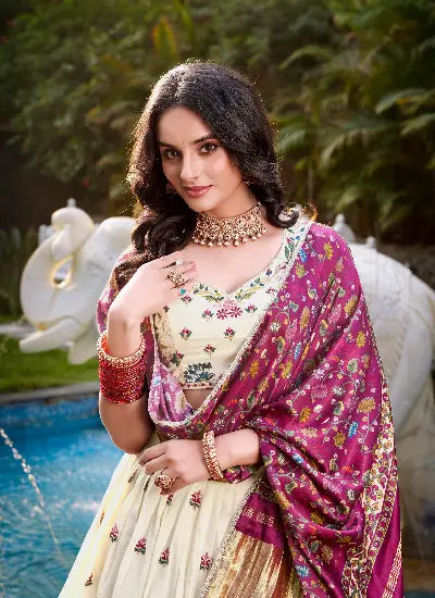 Lehenga Cholis
